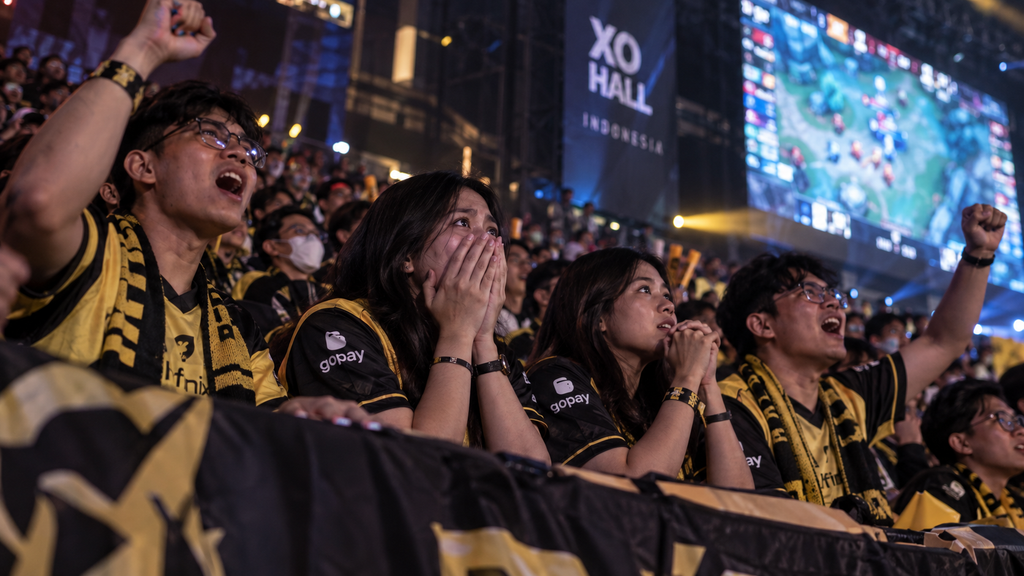 RRQ Kontra AE Sold Out di MPL ID Season 18 Hari Ini